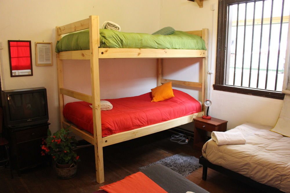 וואלפאראיסו Casa Volante Hostal מראה חיצוני תמונה