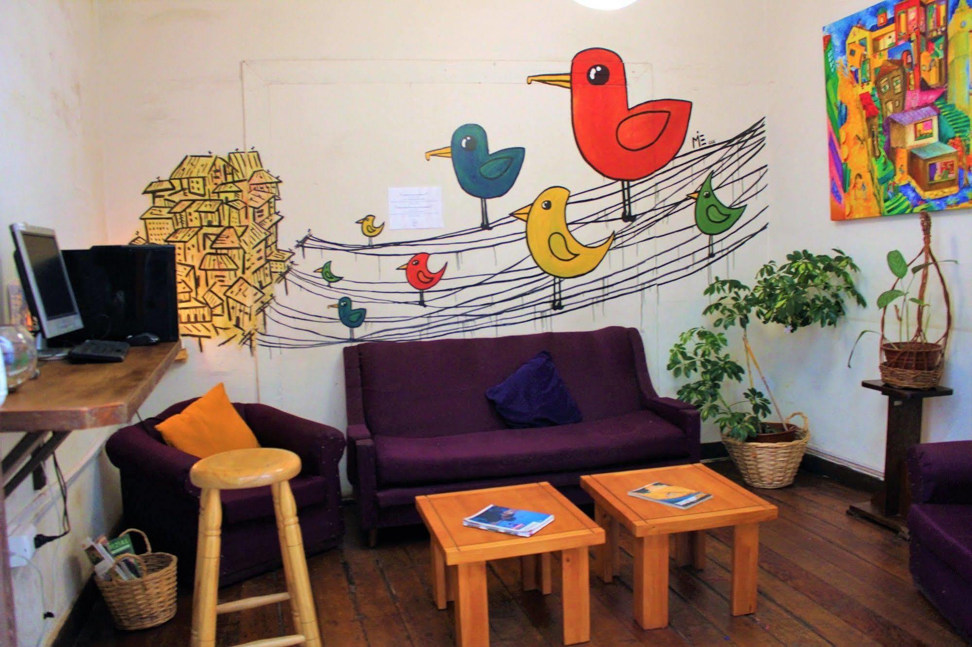 וואלפאראיסו Casa Volante Hostal מראה חיצוני תמונה
