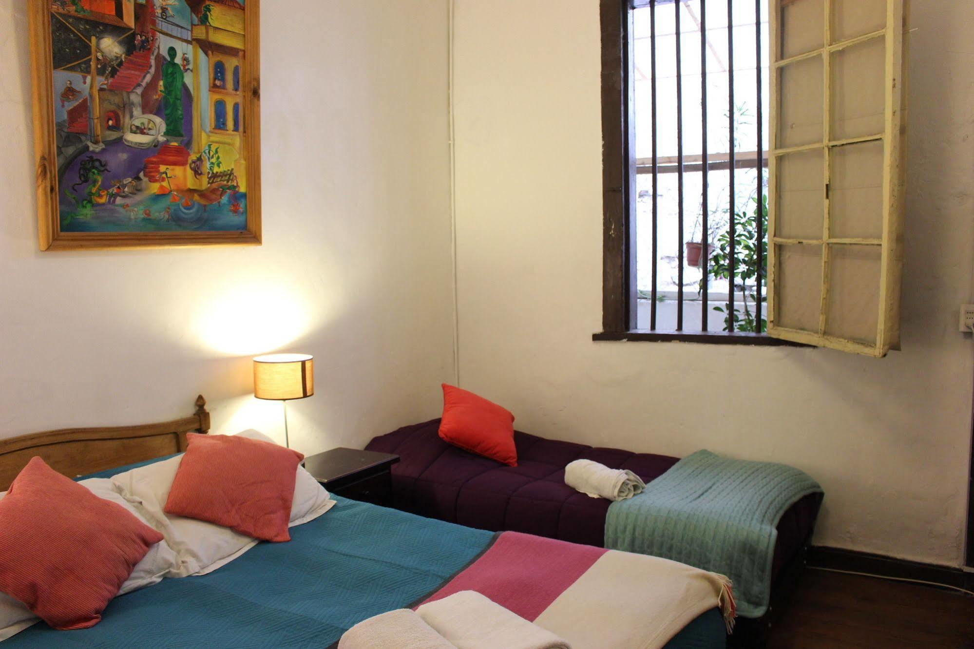 וואלפאראיסו Casa Volante Hostal מראה חיצוני תמונה